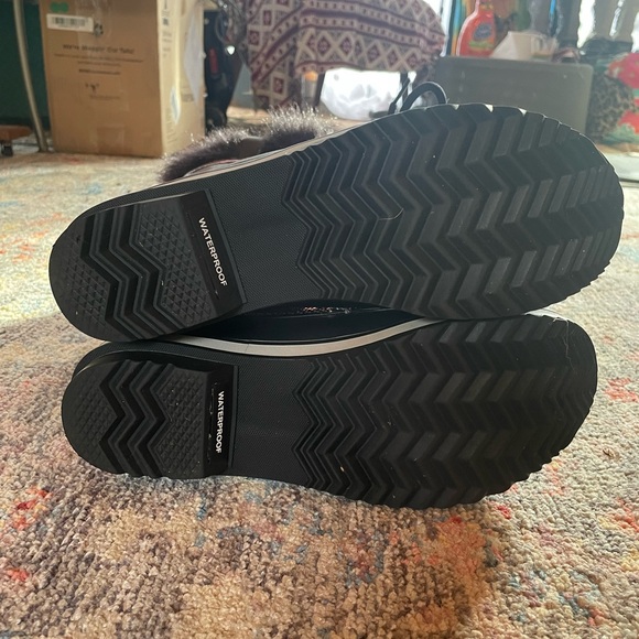 Sorel Tofino Winter Boots - Picture 5 of 9